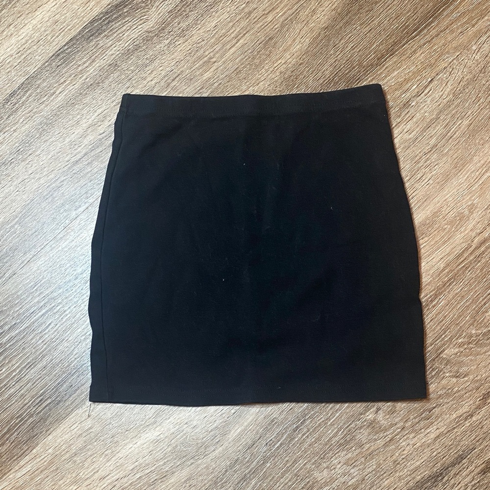 SHEIN Elegant Black Mini Skirt